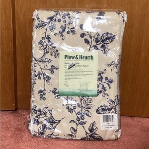 Plow & Hearth Botanical Toile Insulated Double-Lined Panel, 42 W x 96 L - Blue
